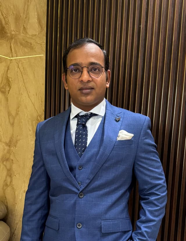 DR. KOUSHIK ARAVAPALLY